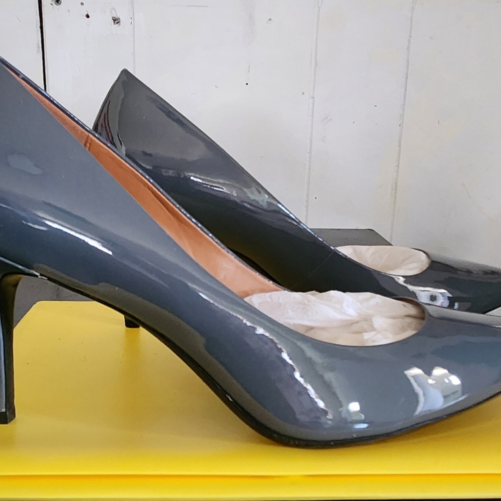 CALVIN KLEIN HEELS